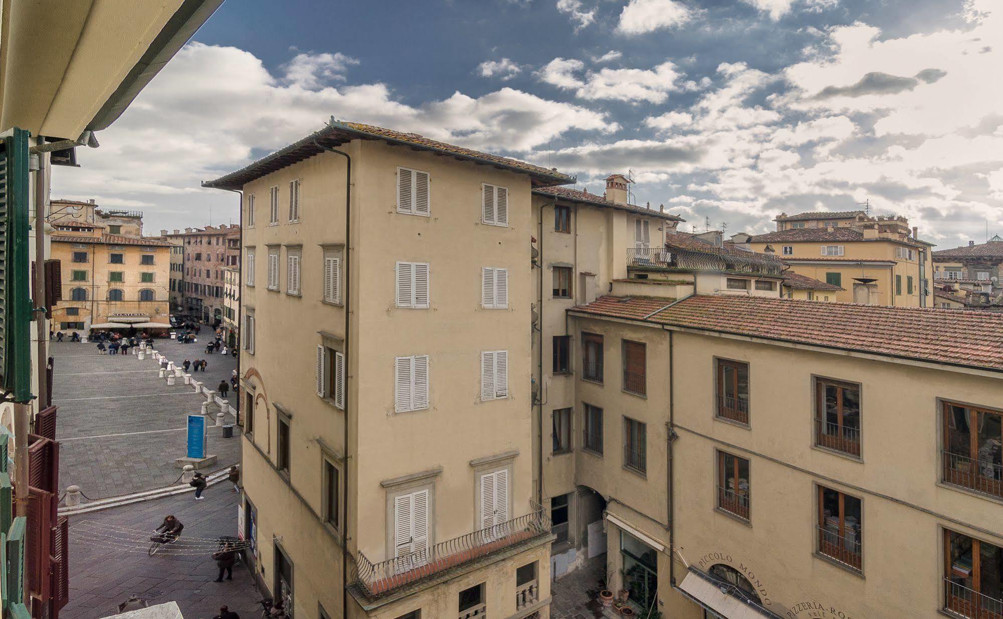 B&B Camera Con Vista Lucca Eksteriør bilde